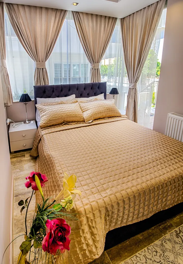 Garden Suite — 4